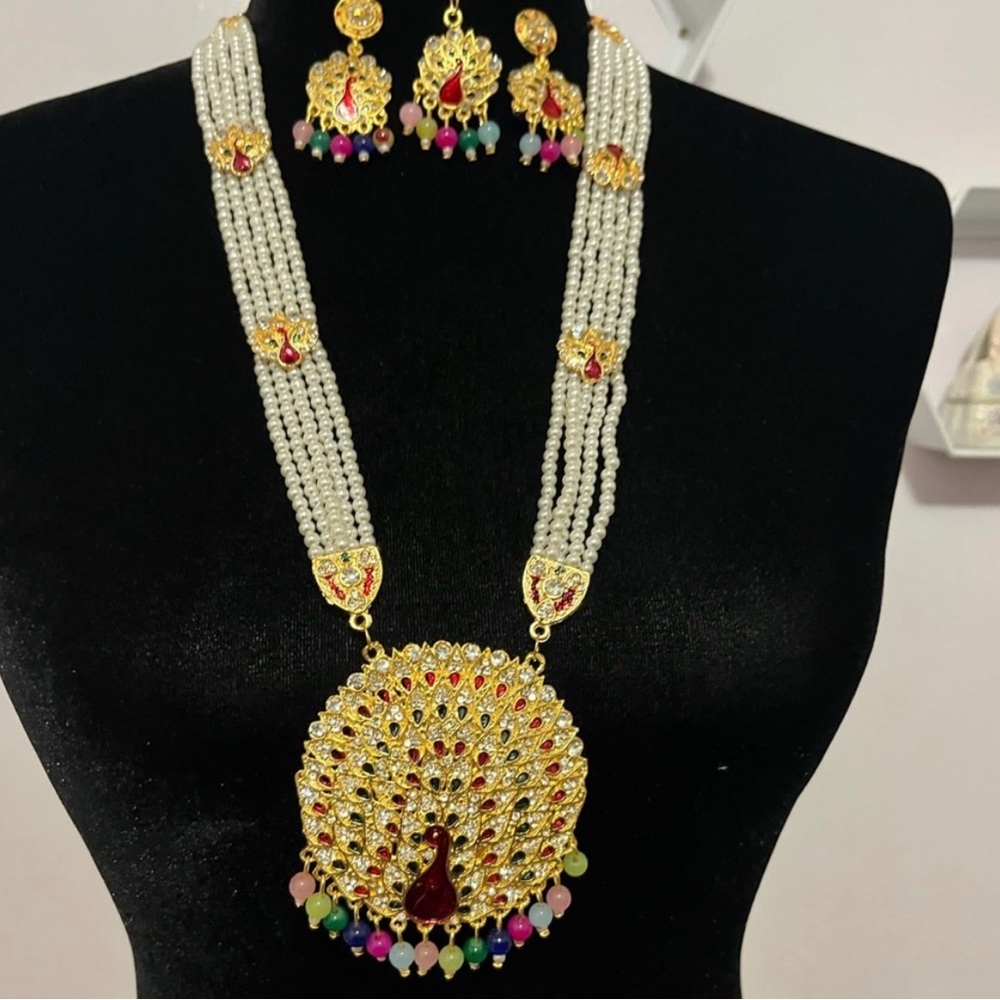 Indian jewelry set